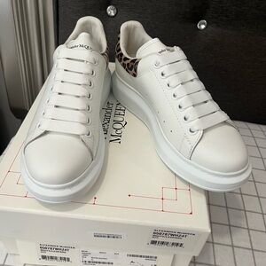 Alexander McQueen Larry Sneaker